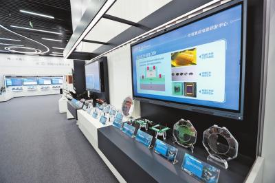 世界工廠如何升級創(chuàng)造基地 河南黨政代表團赴粵鄂學(xué)習(xí)考察的科技啟示